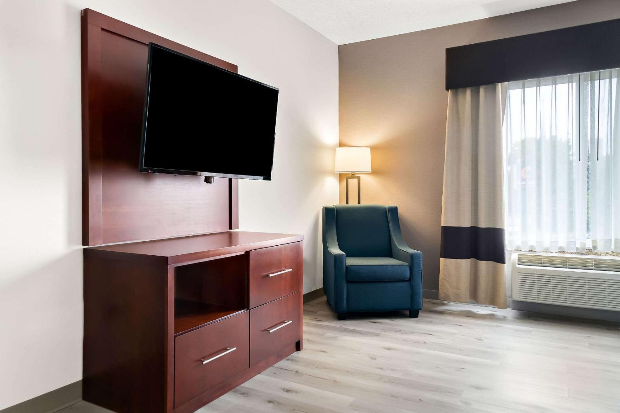Comfort Suites Southfield-Detroit Exterior foto